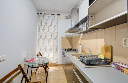 Garsoniera Complex Rasarit de Soare Titan Auchan - Bd. Livi - Fotografie 5