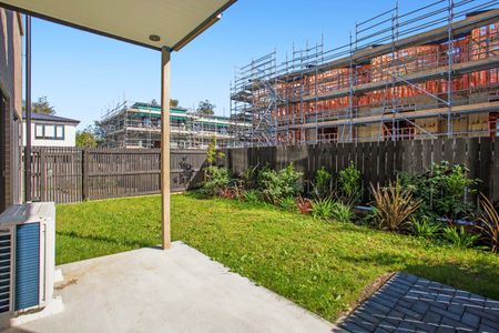 7 Newelm Lane, Flat Bush, Auckland 2019 - Photo 4