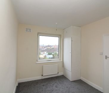 2 Bedroom Semi-Detached House - Photo 5