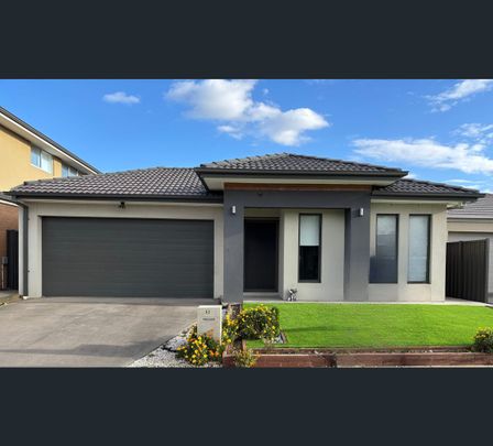 5 HANHI LANE, Tarneit, Vic 3029 - Photo 1