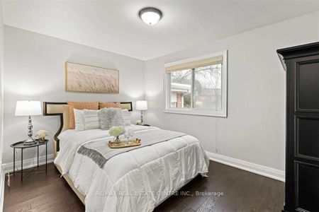 Detached Home For Lease | W8124884 - Photo 2