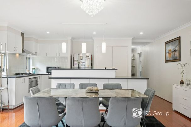 Contemporary Living with Timeless Charm in a Family-Friendly Haven - Photo 1