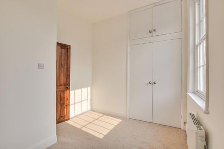 3 bedroom apartment to rent - Photo 5