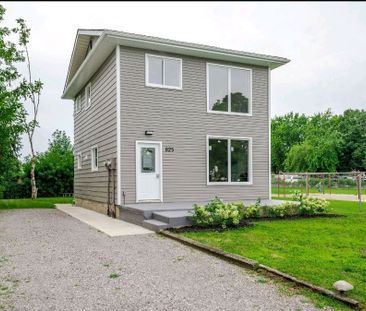 For Lease - 825 Cameron Street, Peterborough, Ontario - Photo 6