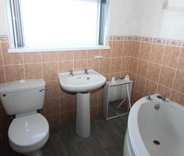 36 Ashgrove Road, Newtownabbey, BT36 6LJ - Photo 5