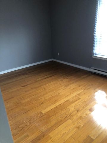 For Lease - 608 Gerrard Street Unit# 2nd Flr, Toronto, Ontario - Photo 3