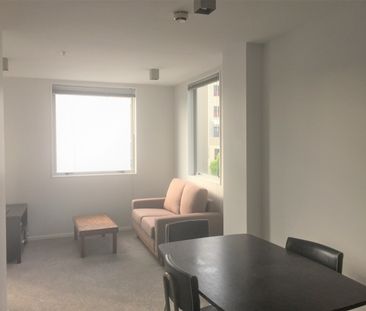 Centrally Located Furnished 1 Bedroom Apartment - Photo 1