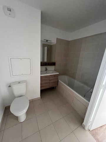 location Appartement T4 DE 85.8m² À BOBIGNY - Photo 3