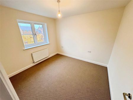 3 bedroom detached house to rent - Photo 4