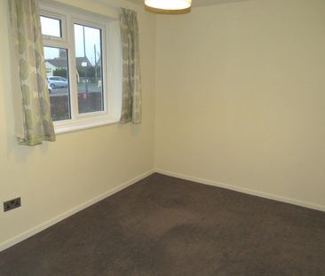 Gatcombe Drive, Bristol, Stoke Gifford - Photo 1