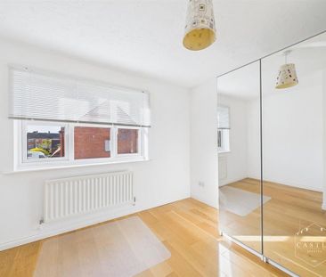 2 bedroom terraced house to rent - Photo 3