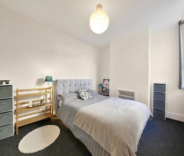 Short Flexi Stay 2-Bed House Dallas Road NW9 - Photo 5