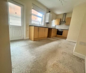 3 bedroom terraced house to rent - Photo 6