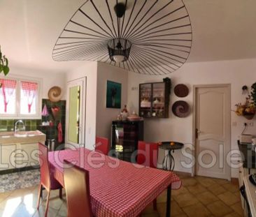 Location maison 2 chambres 134 m² Saint-Cyr-sur-Mer - Photo 6