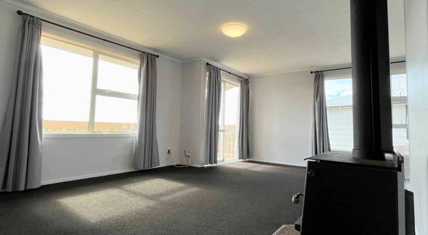 3 Bedroom Family Home - Pets Welcome! - Photo 1