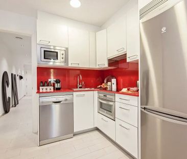 Carrer de Sants, Barcelona, Catalonia 08014 - Photo 1