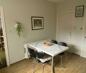 Zeer ruime woning met 4 à 5 slaapkamers in het centrum - Photo 5