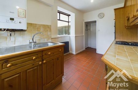 Whinney Lane, Blackburn - Photo 3