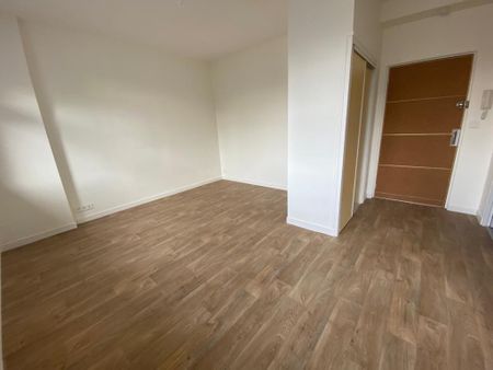 Location Appartement 1 pièce 27m² TOURS 37000 - Photo 5