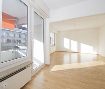Renovierte, helle 3.5-Zimmerwohnung - Foto 4