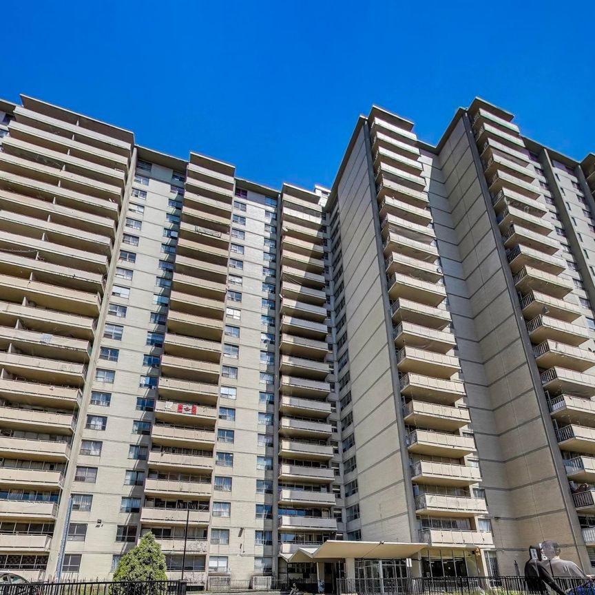 For Lease - 65 Thorncliffe Park Drive Unit# 1404, Toronto, Ontario - Photo 1
