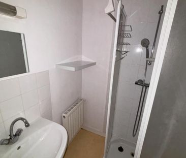 A LOUER APPARTEMENT T2 - Photo 4