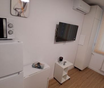 Garsonieră pentru studenți – Faleza Nord, Bd. Mamaia - Photo 1