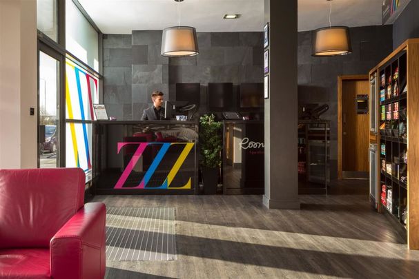 Leeds City West - Grande Studio, Burley, LS3 1JB - Photo 1