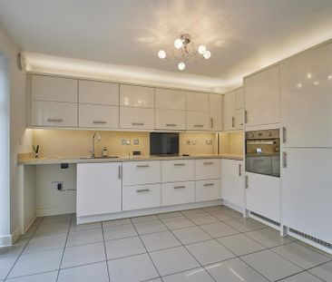 3 bedroom house to rent - Photo 3