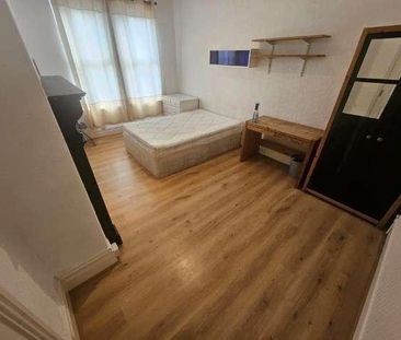 Brudenell Avenue, Hyde Park, Leeds, LS6 - Photo 6