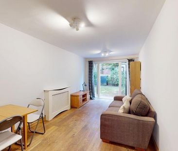 Ashbee House - Photo 3