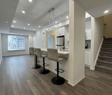 For Lease - 2635 William Jackson Drive Unit# 311, Pickering, Ontario - Photo 3