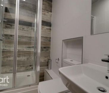 11 bedroom flat to rent - Photo 5