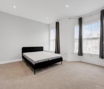 3 bedroom flat to rent - Photo 1