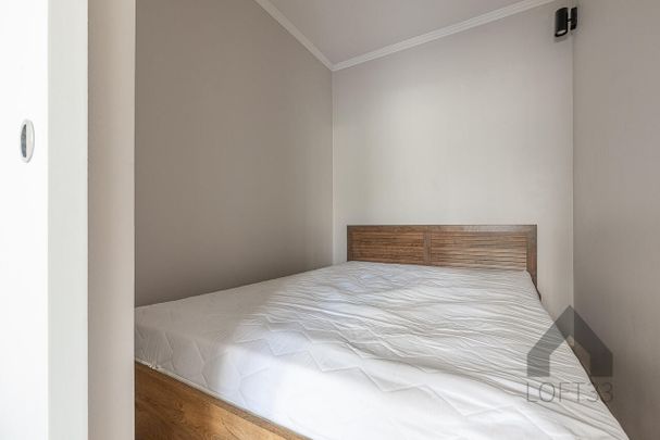 Przytulna i wyposażona kawalerka z dodatkową sypialnią na Gigancie w Jaworznie do wynajęcia - Photo 1