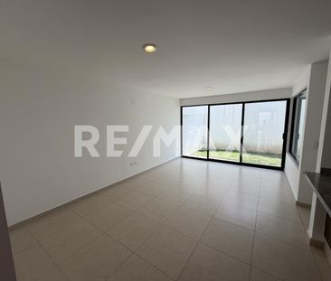 Casa en renta Zakia Queretaro Terraza Techada y Jardín - Photo 1