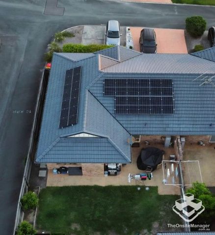 6KW Solar, Sunnybank Hills State School catchment, rent includes water - Photo 4