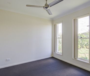 Spacious Family Home In Big Sky Estate Coomera. - Photo 4