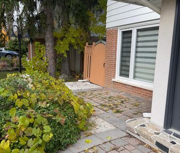 For Lease - 44 Royal Orchard Boulevard, Markham, Ontario - Photo 3