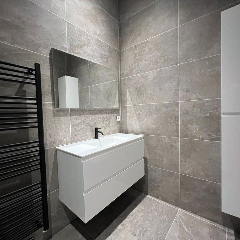 Te huur: Appartement Van Vollenhovenstraat in Rotterdam - Photo 1