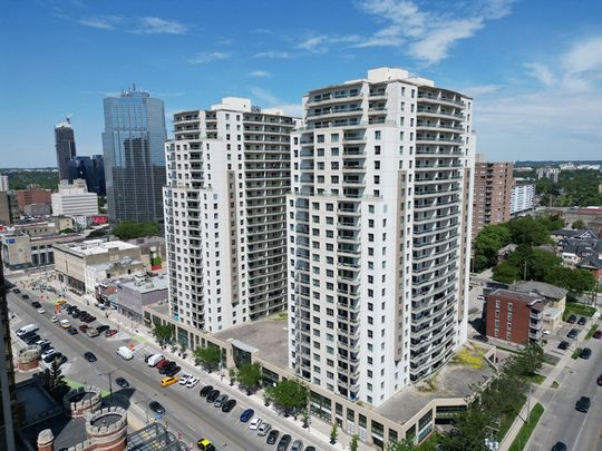 City Place II - Photo 1
