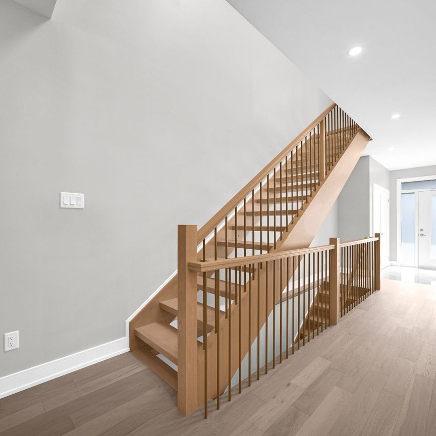 For Lease - 297 Dovercourt Avenue, Westboro - Hampton Park, Ontario - Photo 1