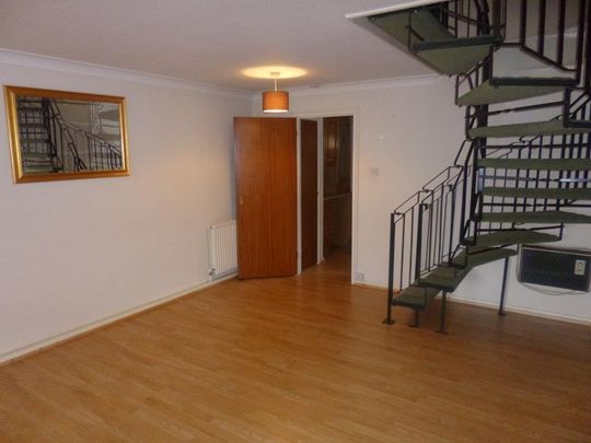 2 bedroom semi-detached house to rent - Photo 1