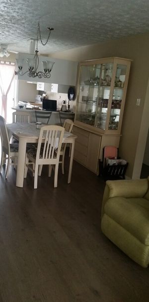 4 1/2 Sherbrooke - Photo 1