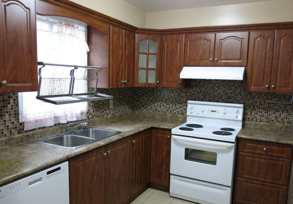 For Lease - 18 Pickard Lane, Brampton, Ontario - Photo 1