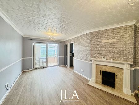 3 bed semi-detached house to rent in Gloucester Crescent, Wigston, LE18 - Photo 3