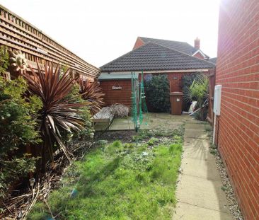 4 bedroom detached house to rent - Photo 6