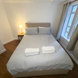 1 Bed Flat, Westminster, SW1P - Photo 2