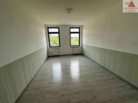 Modernisierte Mietwohnung mit separaten Büro! - Photo 1