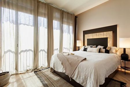 Carrer de la Diputació, Barcelona, Catalonia 08013 - Foto 5